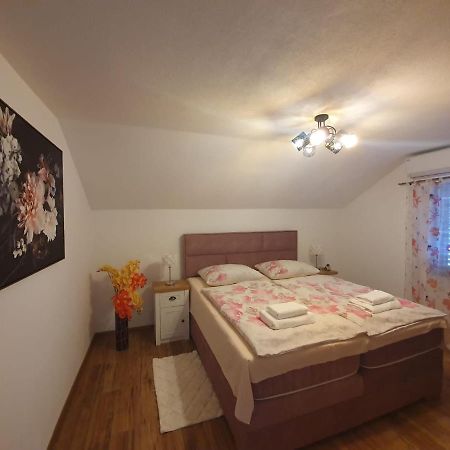 Apartment Magdalena Knin Exterior photo